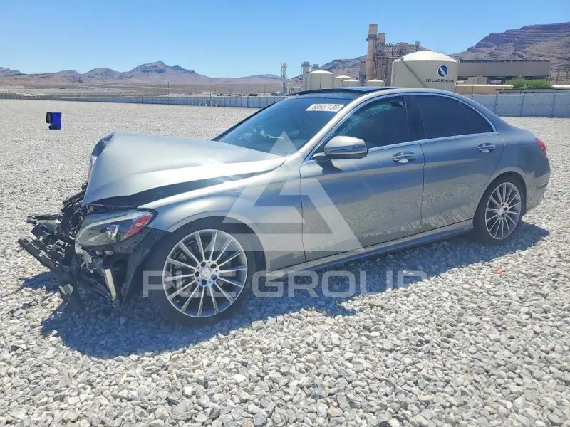 2016 Mercedes Benz C-Class photo
