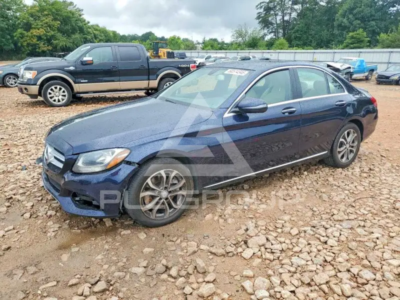 2016 Mercedes Benz C-Class photo
