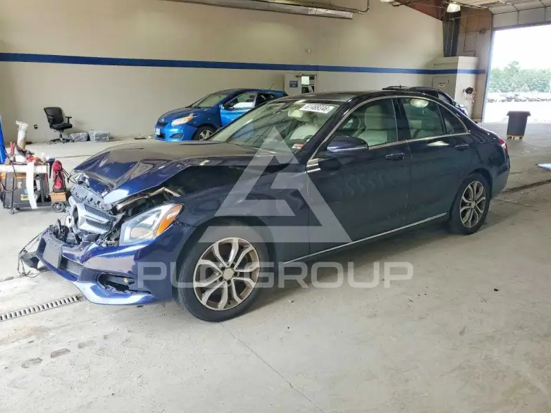 2016 Mercedes Benz C-Class photo
