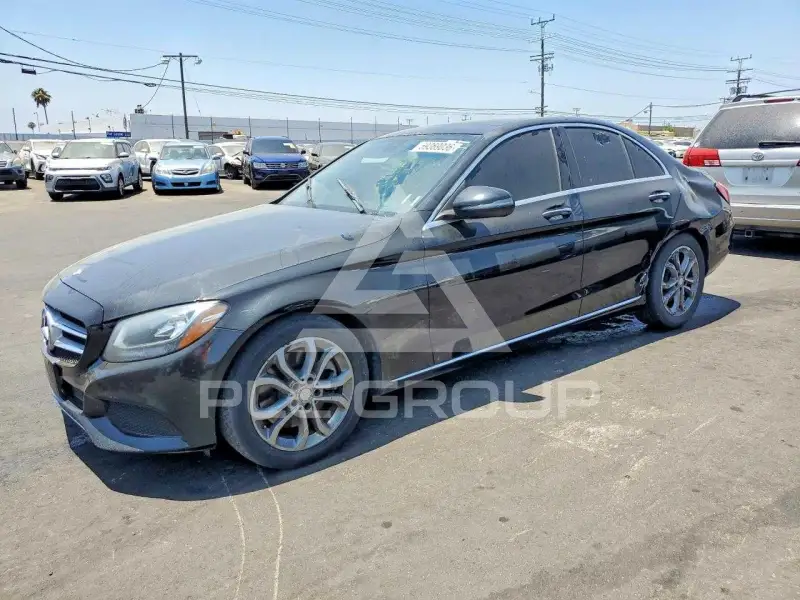2016 Mercedes Benz C-Class photo