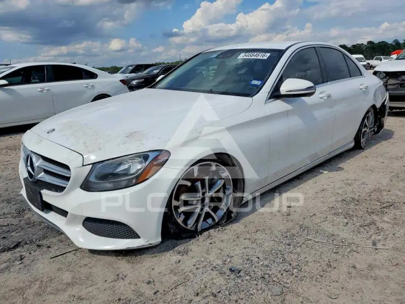 2016 Mercedes Benz C-Class фото