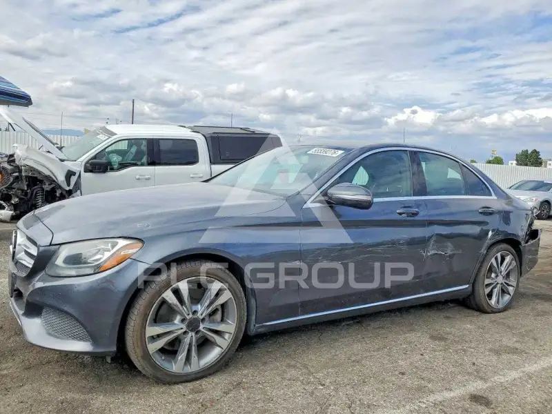 2016 Mercedes Benz C-Class фото