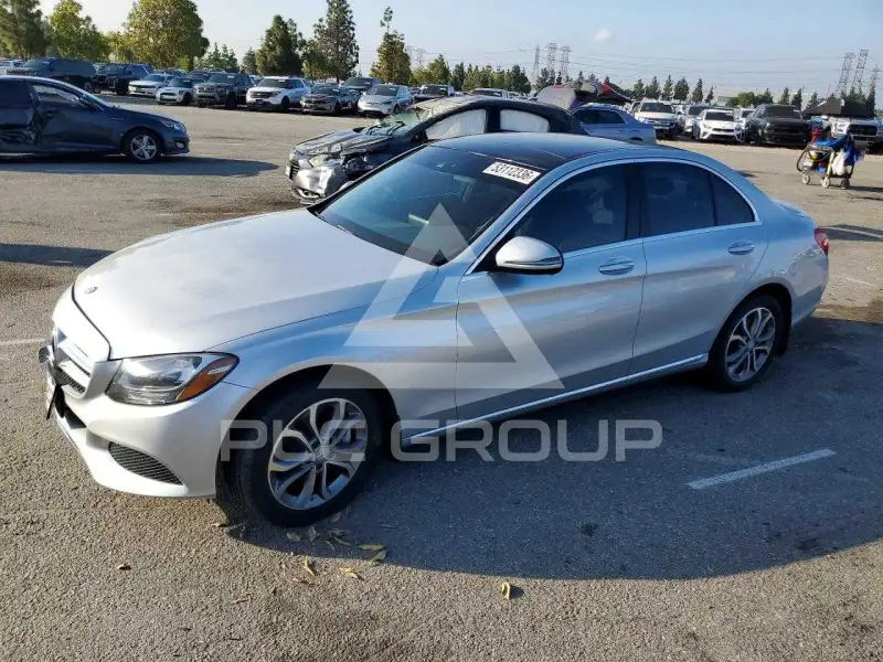 2016 Mercedes Benz C-Class фото