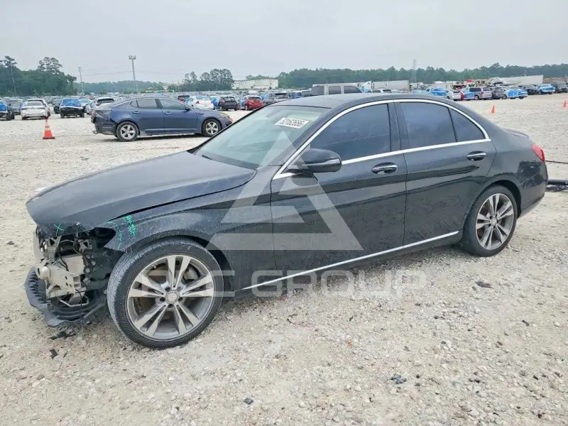 2016 Mercedes Benz C-Class фото