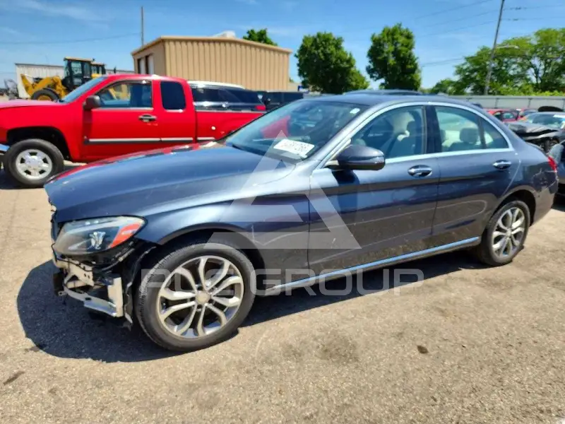 2016 Mercedes Benz C-Class фото