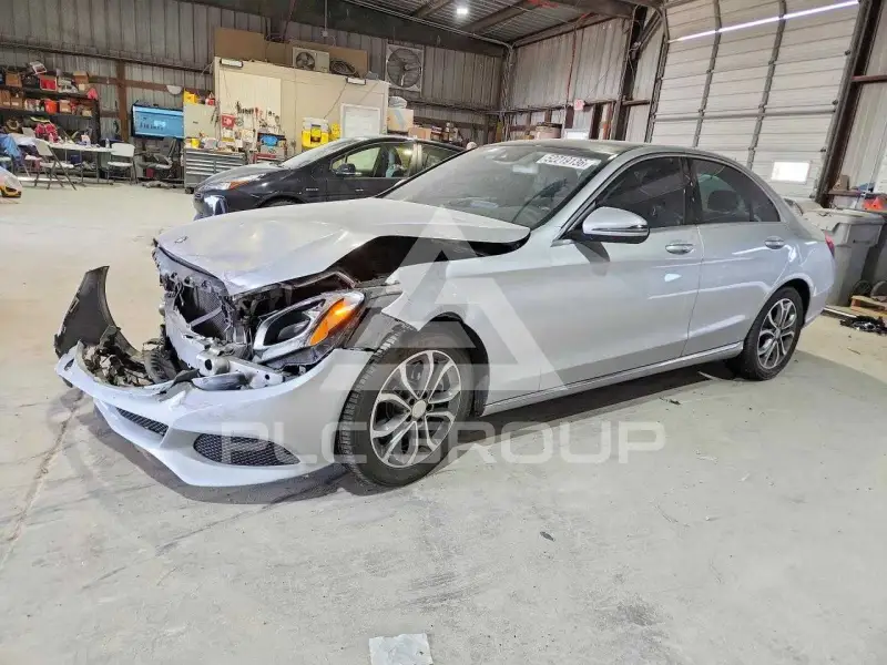 2016 Mercedes Benz C-Class фото