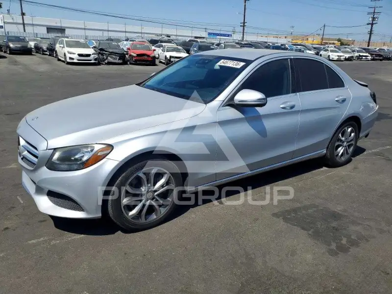 2016 Mercedes Benz C-Class фото