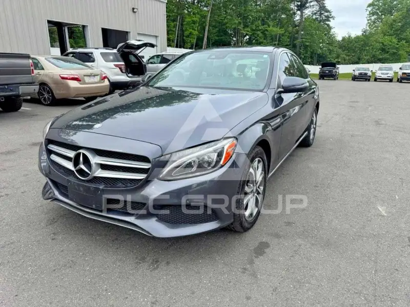 2016 Mercedes Benz C-Class фото