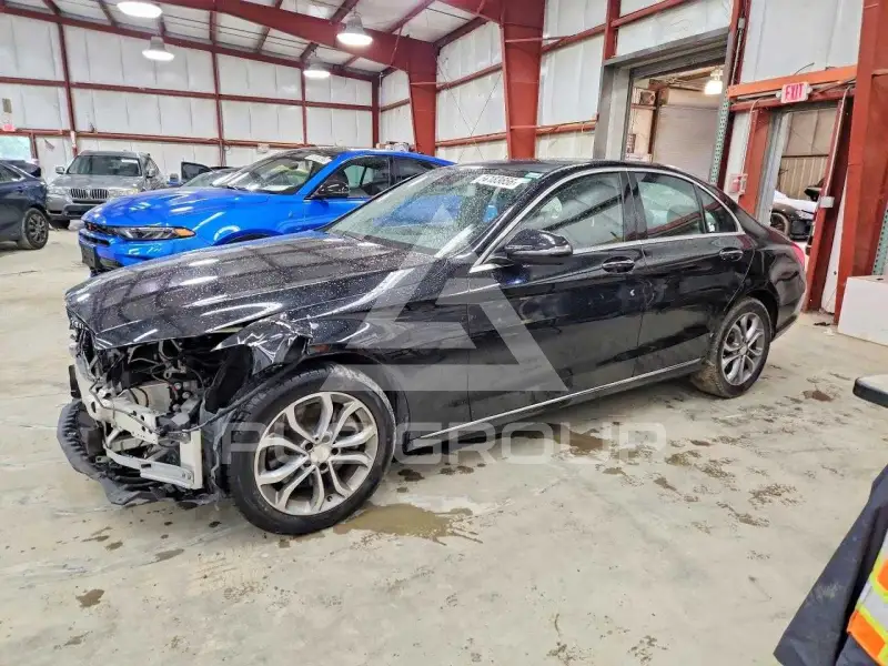 2016 Mercedes Benz C-Class фото