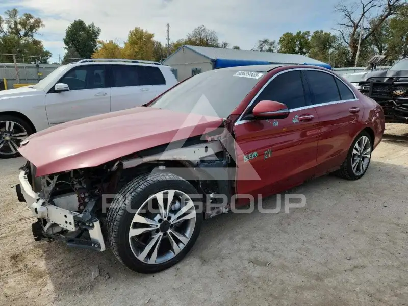 2016 Mercedes Benz C-Class photo