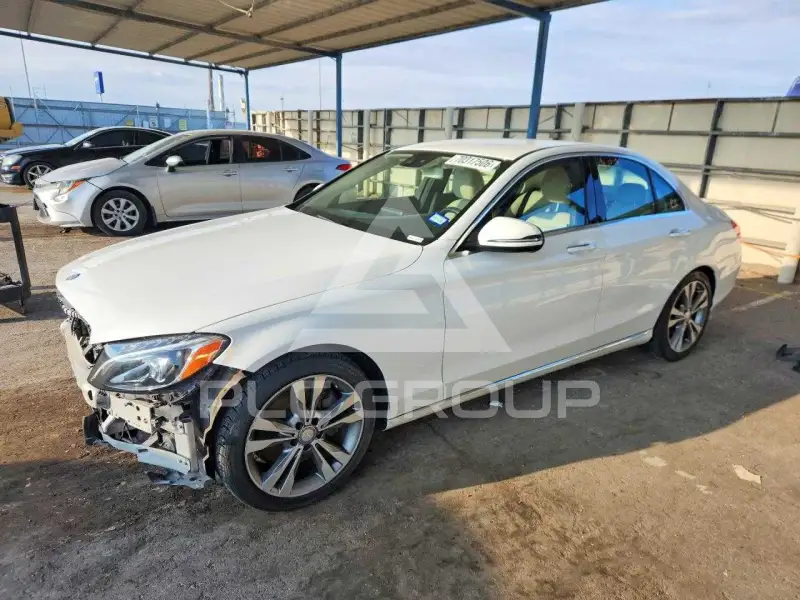 2016 Mercedes Benz C-Class photo