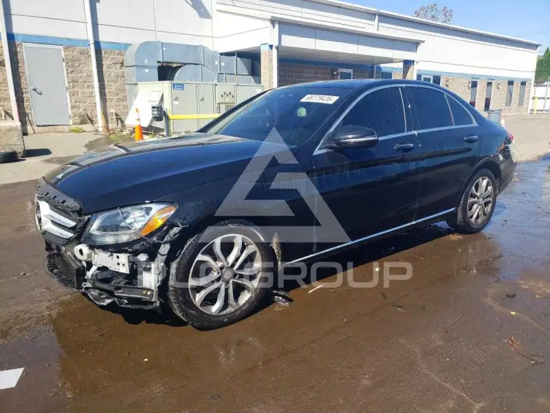 2016 Mercedes Benz C-Class photo