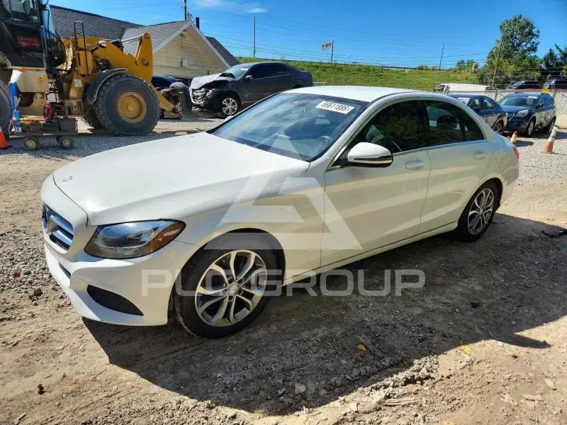 2016 Mercedes Benz C-Class фото
