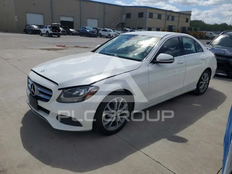 2016 Mercedes Benz C-Class фото