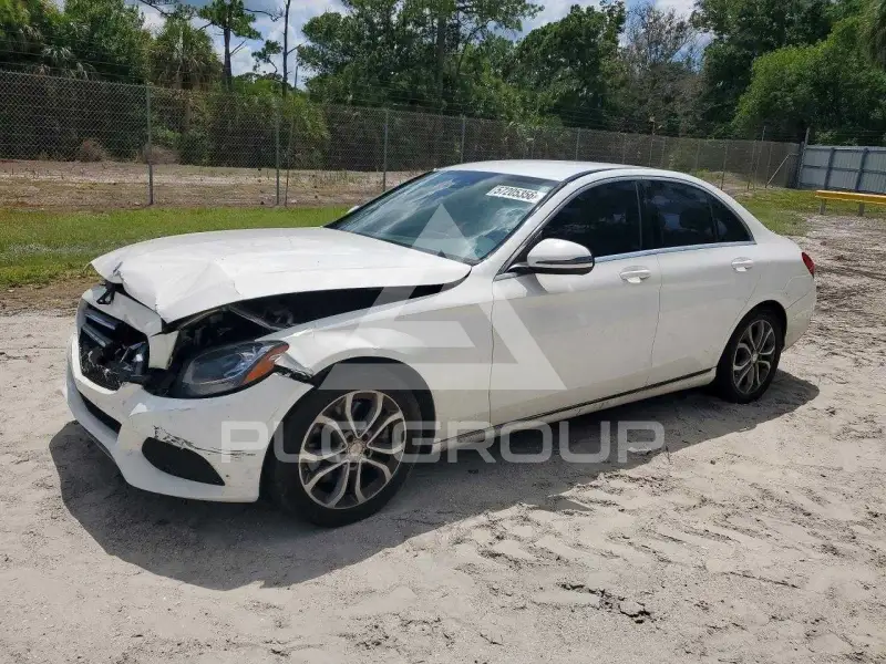 2016 Mercedes Benz C-Class фото