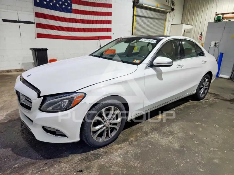 2016 Mercedes Benz C-Class фото