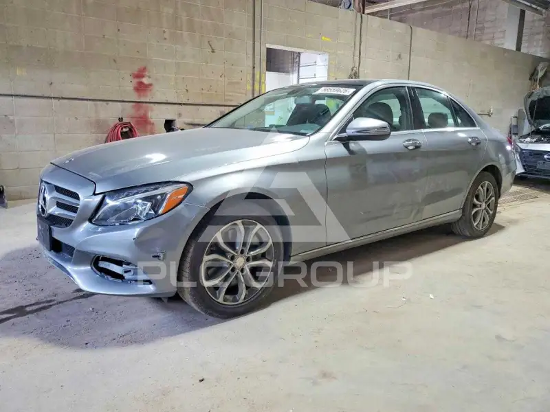 2016 Mercedes Benz C-Class фото