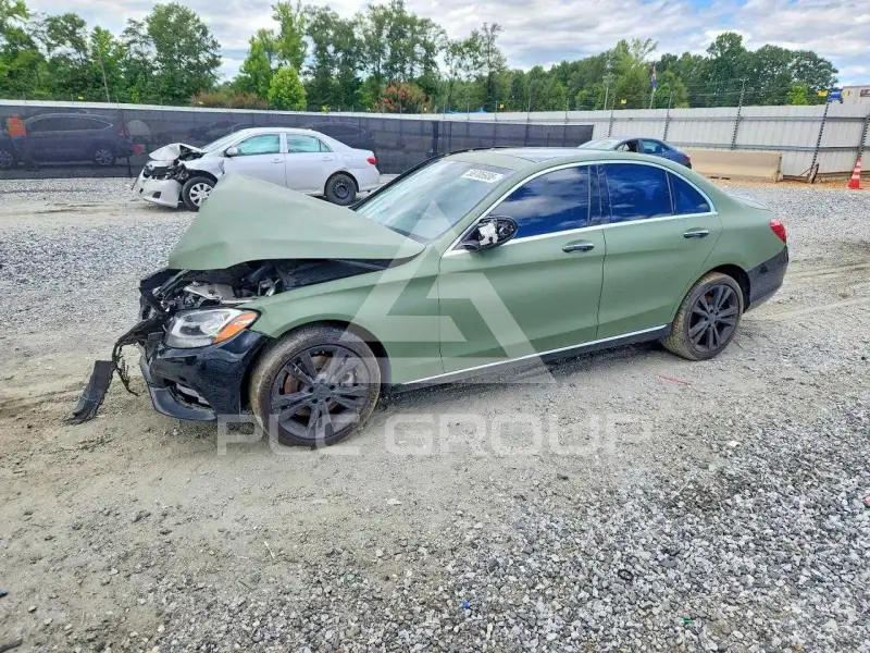 2016 Mercedes Benz C-Class фото