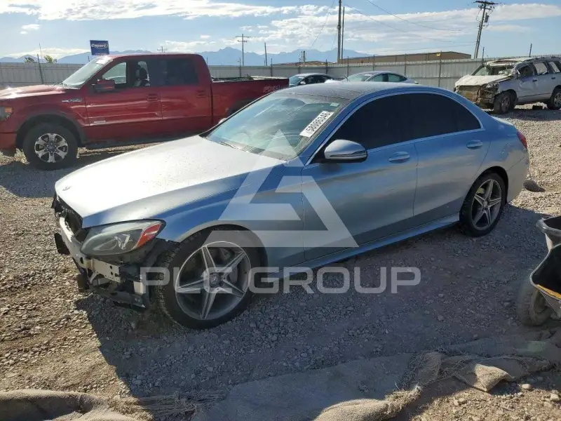 2016 Mercedes Benz C-Class photo