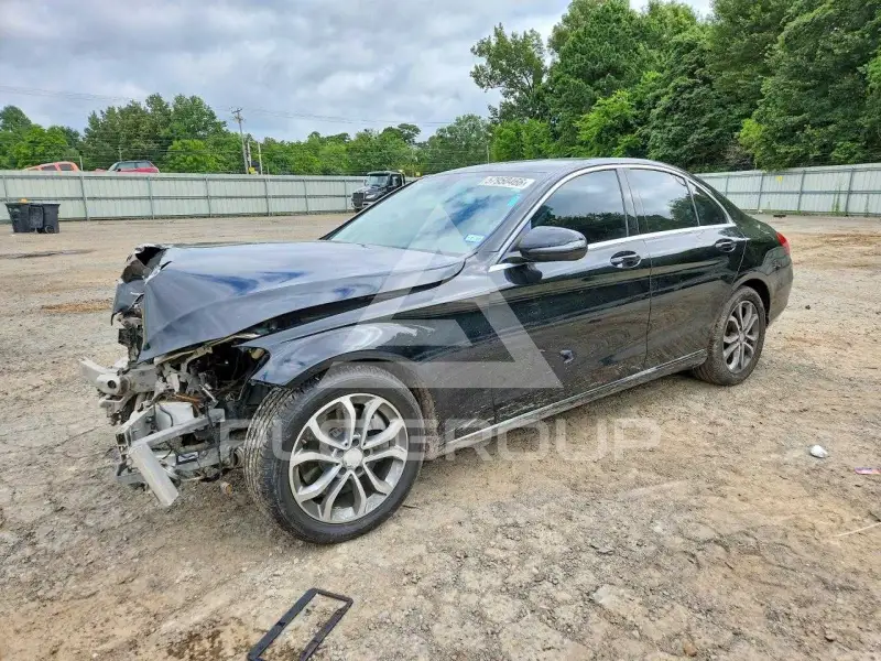 2016 Mercedes Benz C-Class photo