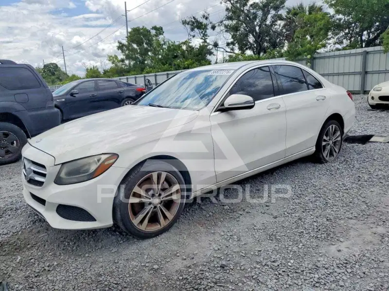 2016 Mercedes Benz C-Class photo
