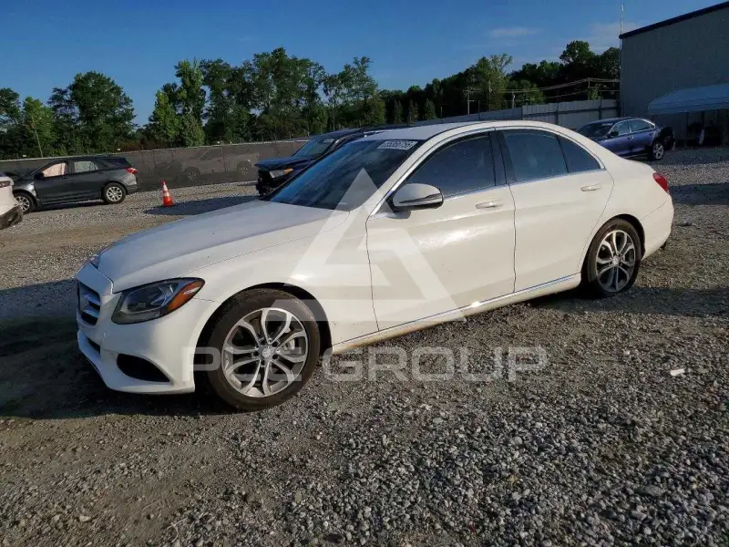 2016 Mercedes Benz C-Class фото