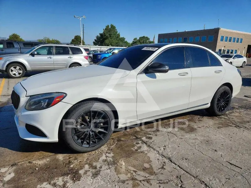 2016 Mercedes Benz C-Class фото