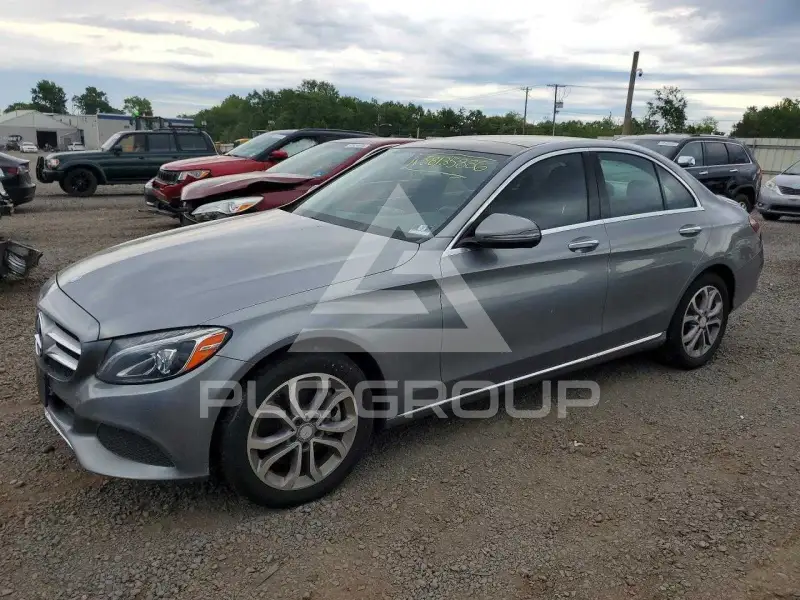 2016 Mercedes Benz C-Class фото