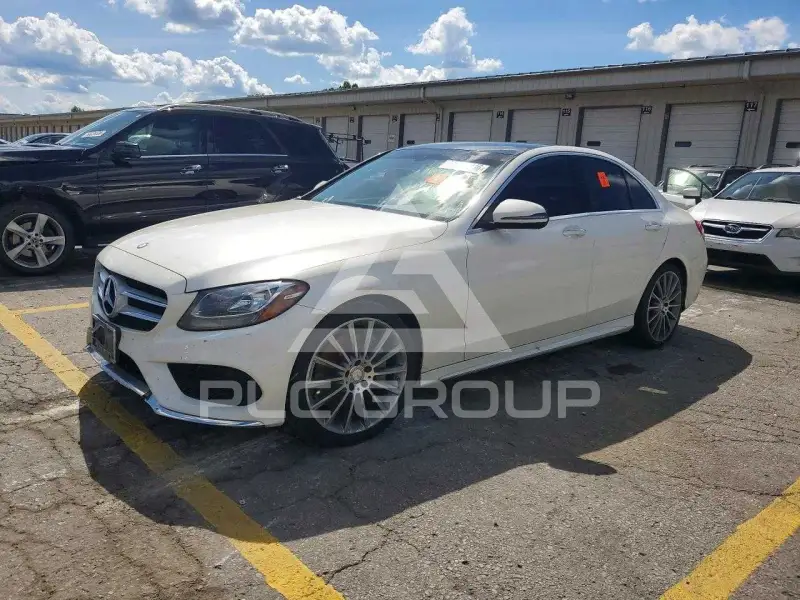2016 Mercedes Benz C-Class фото