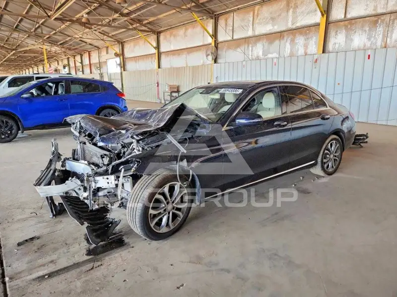 2016 Mercedes Benz C-Class фото