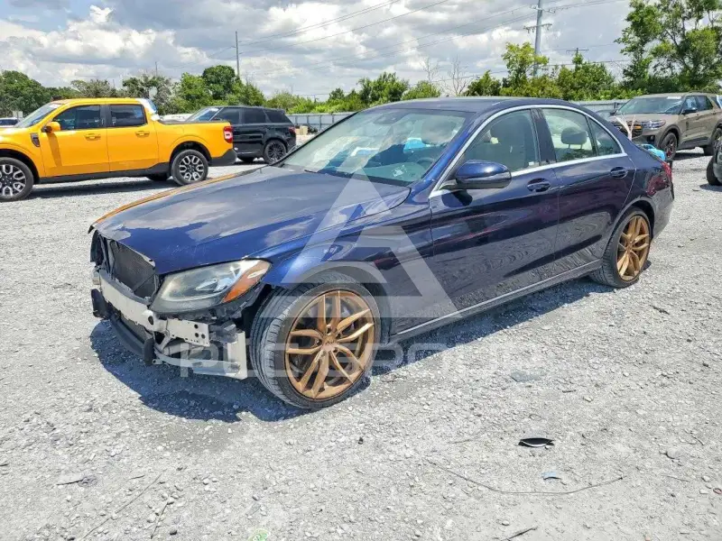2016 Mercedes Benz C-Class фото