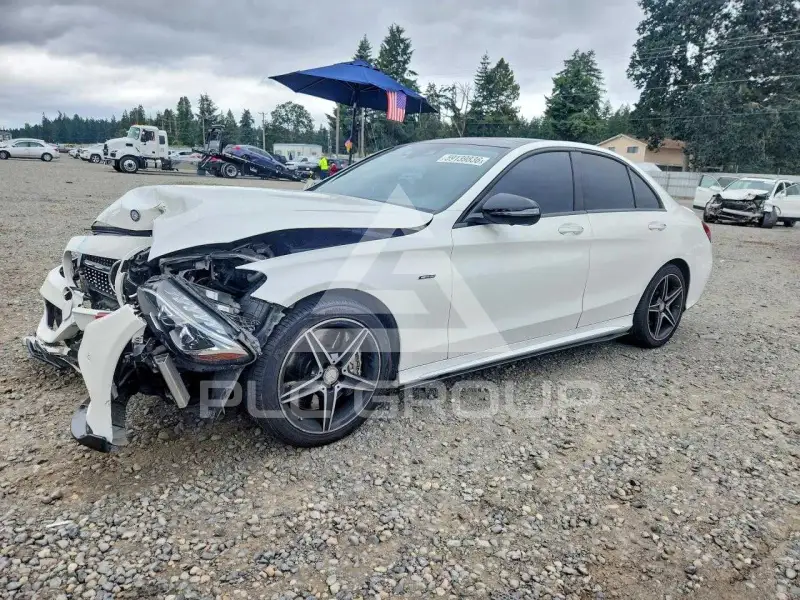 2016 Mercedes Benz C-Class photo