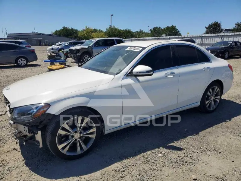 2016 Mercedes Benz C-Class photo
