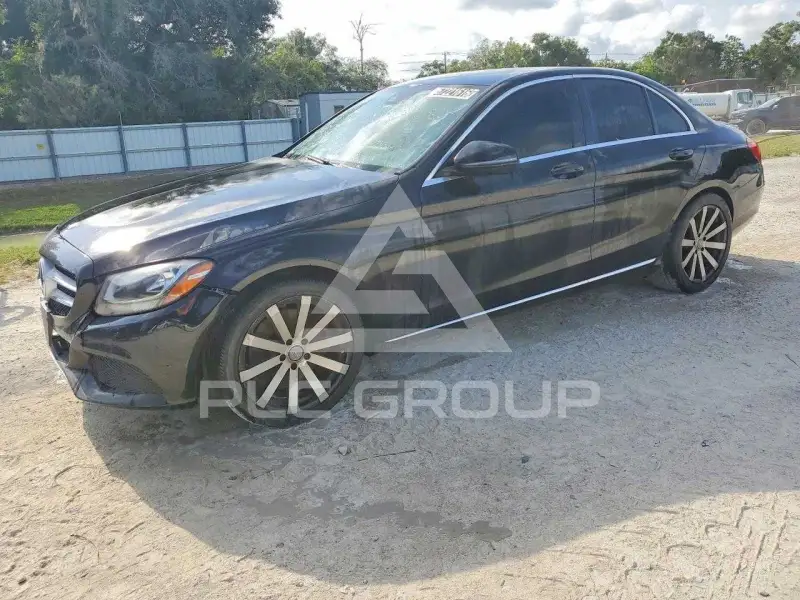 2016 Mercedes Benz C-Class photo
