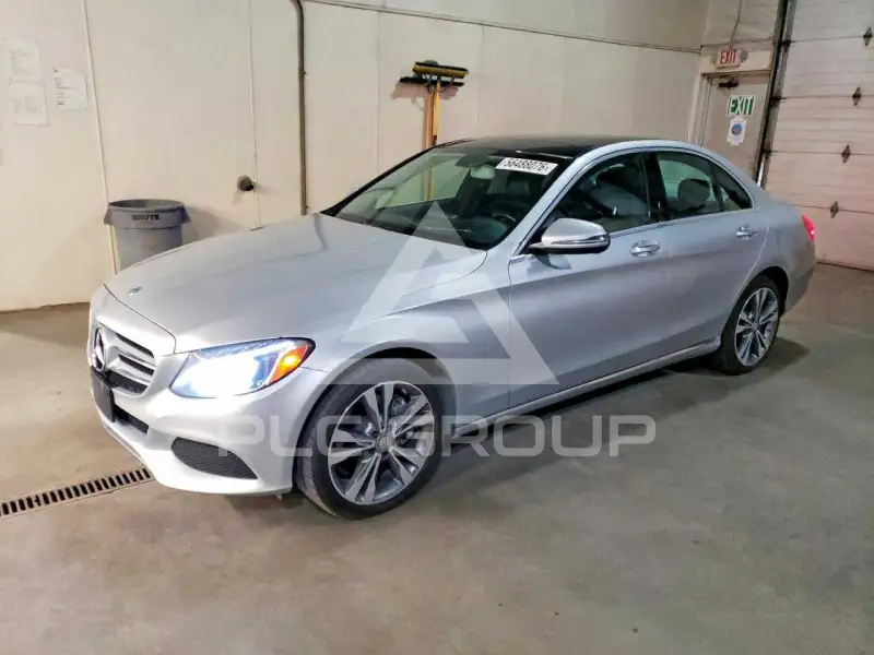 2016 Mercedes Benz C-Class фото
