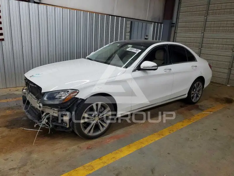 2016 Mercedes Benz C-Class фото