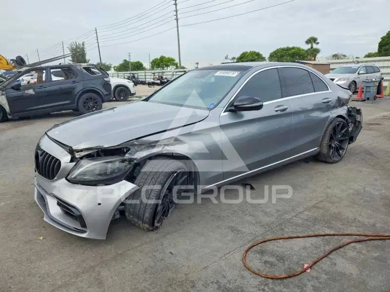 2016 Mercedes Benz C-Class фото