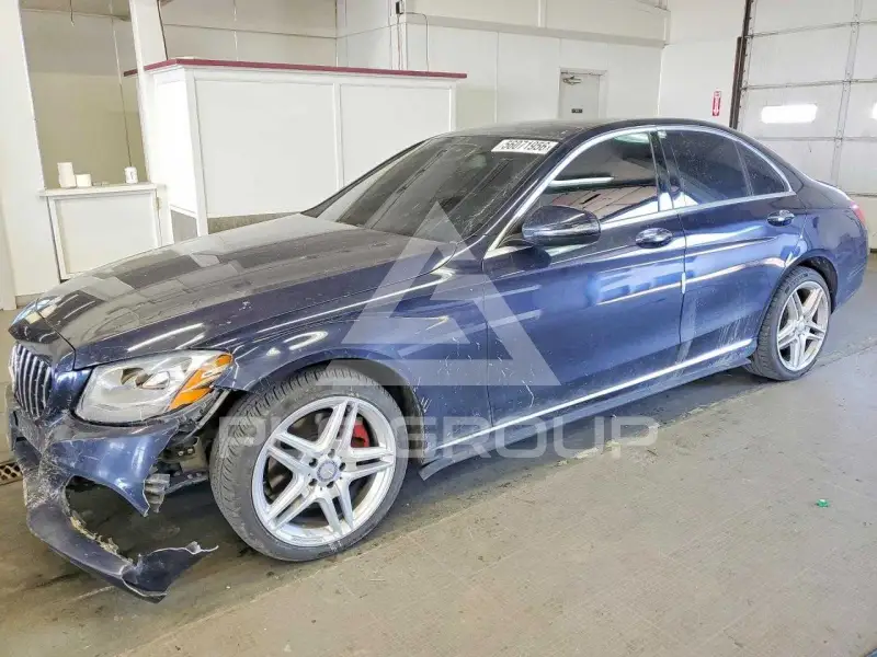 2016 Mercedes Benz C-Class фото