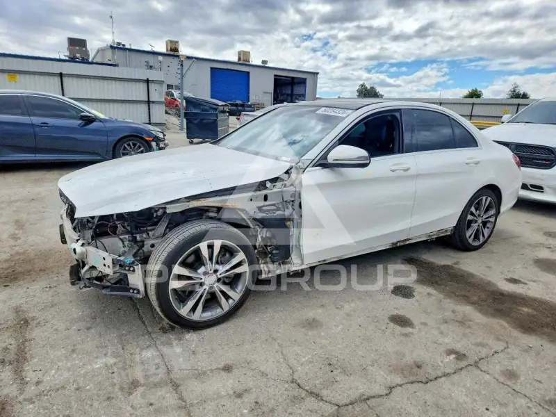 2016 Mercedes Benz C-Class фото