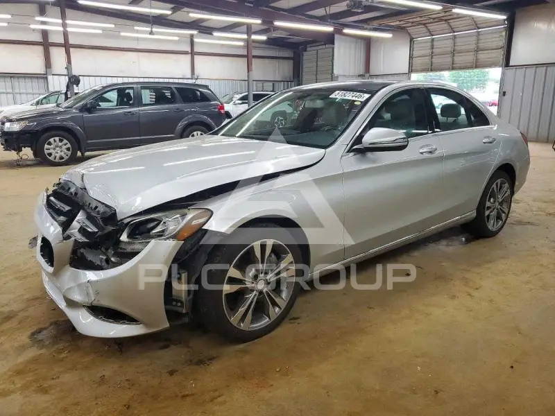 2016 Mercedes Benz C-Class фото