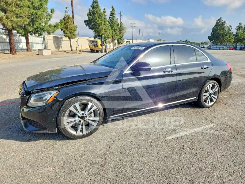 2016 Mercedes Benz C-Class фото