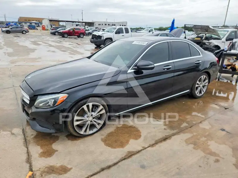 2016 Mercedes Benz C-Class фото