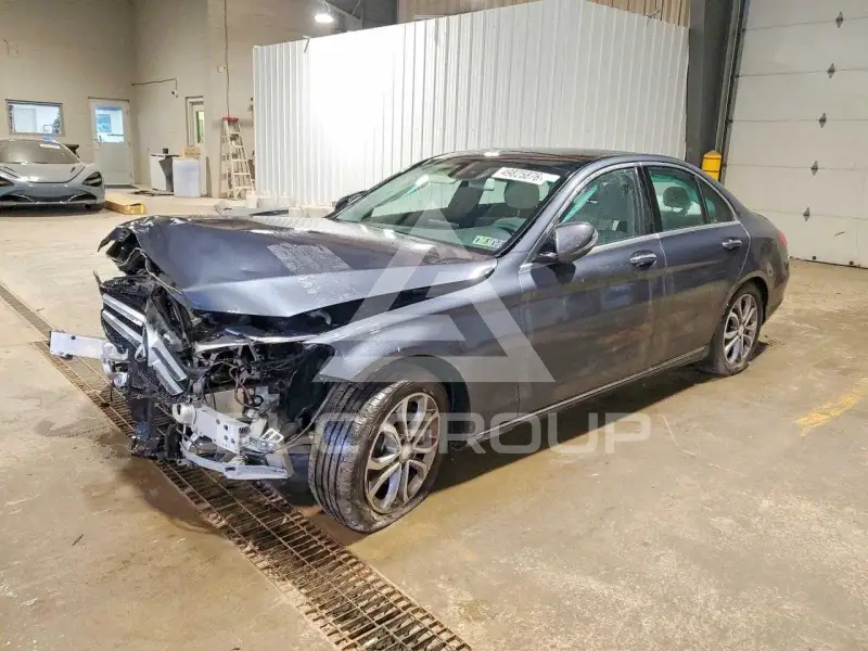 2016 Mercedes Benz C-Class фото