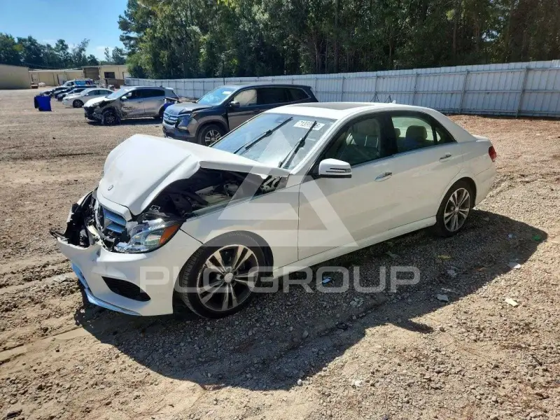 2016 Mercedes Benz E-Class фото