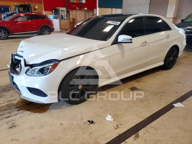 2016 Mercedes Benz E-Class фото