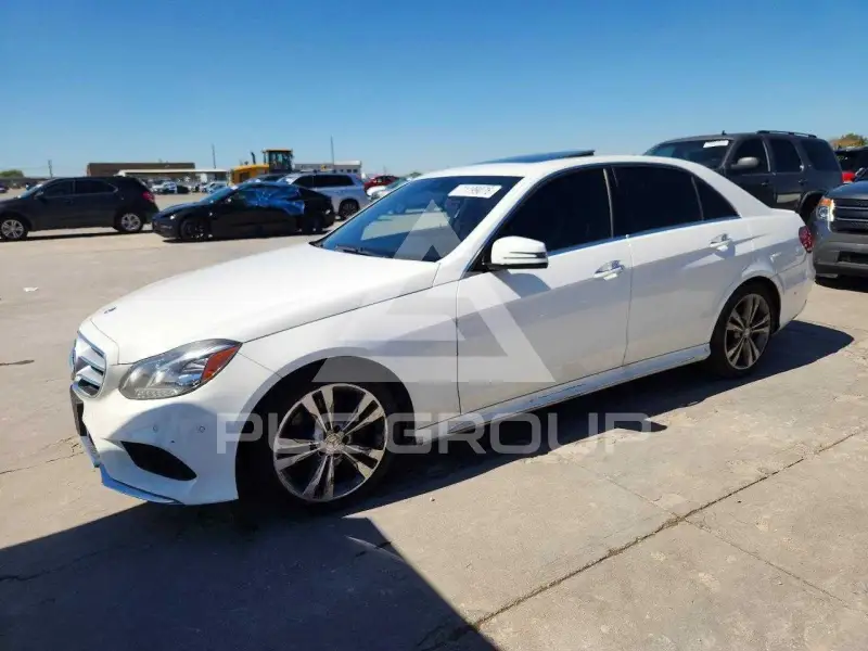 2016 Mercedes Benz E-Class фото