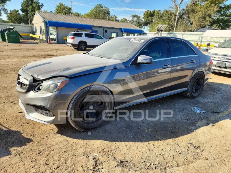 2016 Mercedes Benz E-Class фото