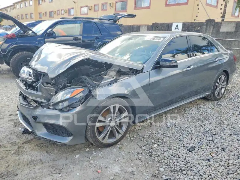 2016 Mercedes Benz E-Class photo
