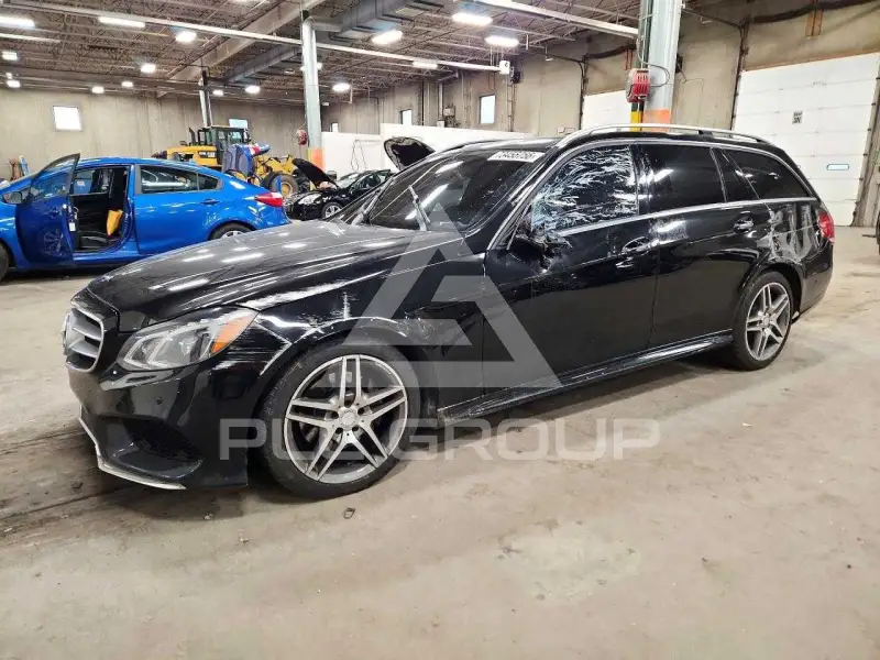 2016 Mercedes Benz E-Class фото