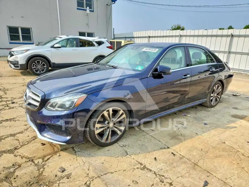 2016 Mercedes Benz E-Class photo